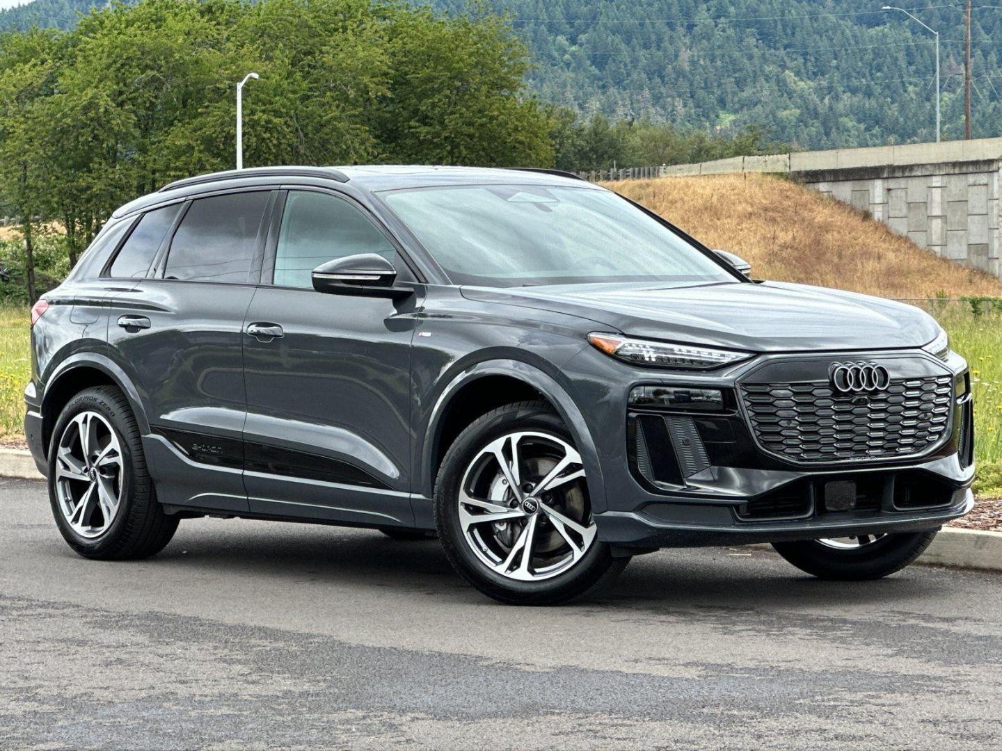 2027 Audi Q6 e-tron Premium Plus quattro's photo