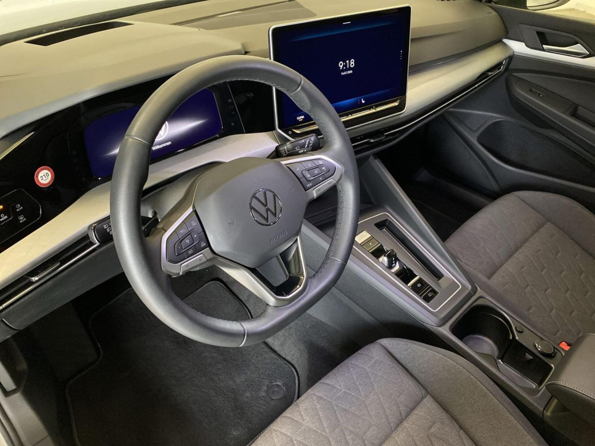 Volkswagen Golf Variant Life
