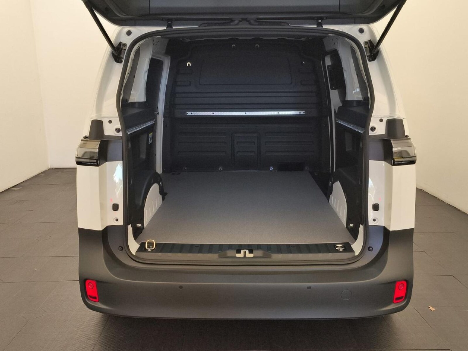 Volkswagen ID. Buzz Cargo – Bild 12