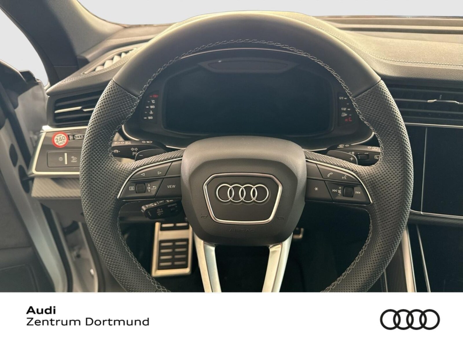 Audi SQ8 – Bild 12