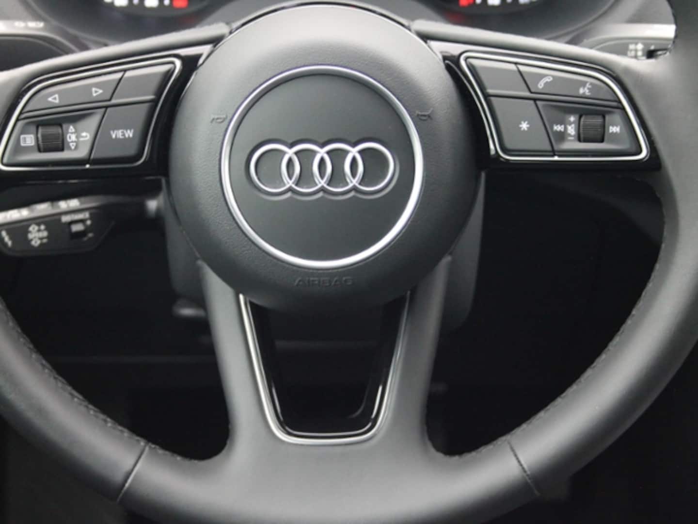 Bild über Audi Q2 advanced 35 TFSI S tronic - für weitere Informationen kontaktieren Sie den Audi Partner