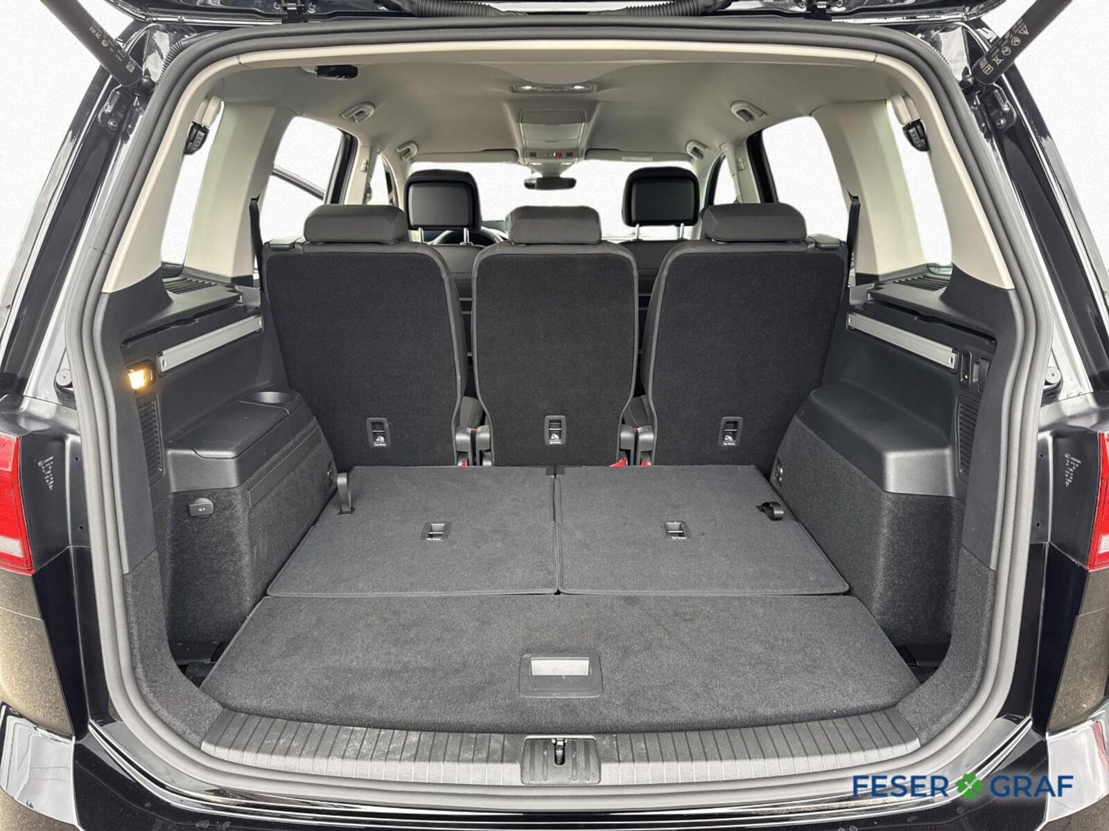 Volkswagen Touran – Bild 13