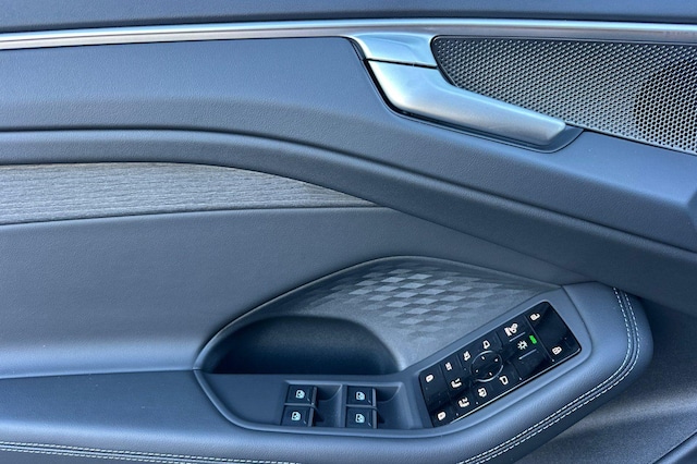 2026 Audi A6 Premium Plus - Photo 10