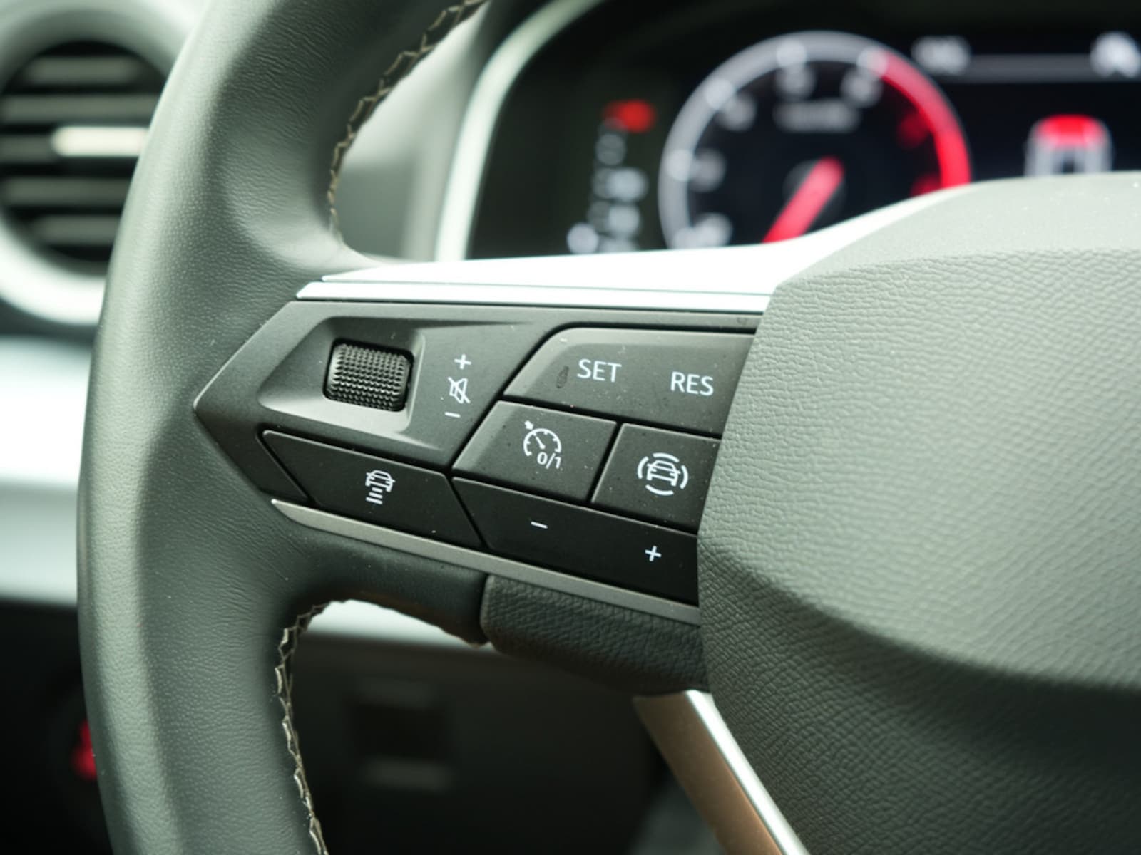 SEAT Arona – Bild 8