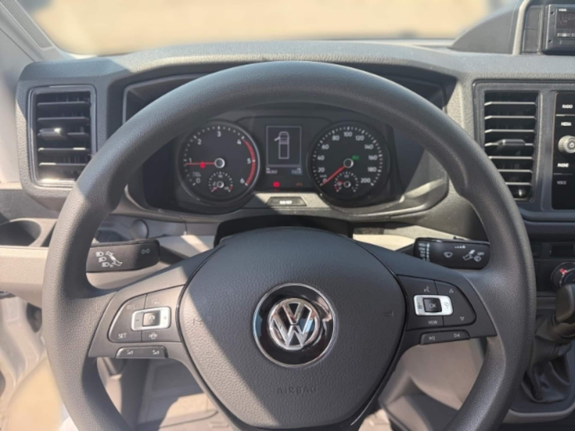 Volkswagen Crafter Einzelkabine langer Radstand