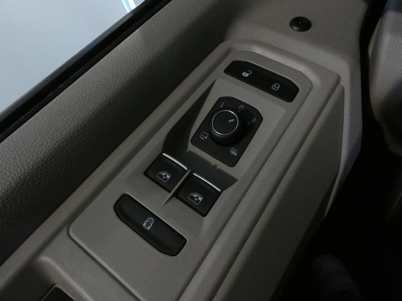 Volkswagen Multivan Langversion – Bild 32