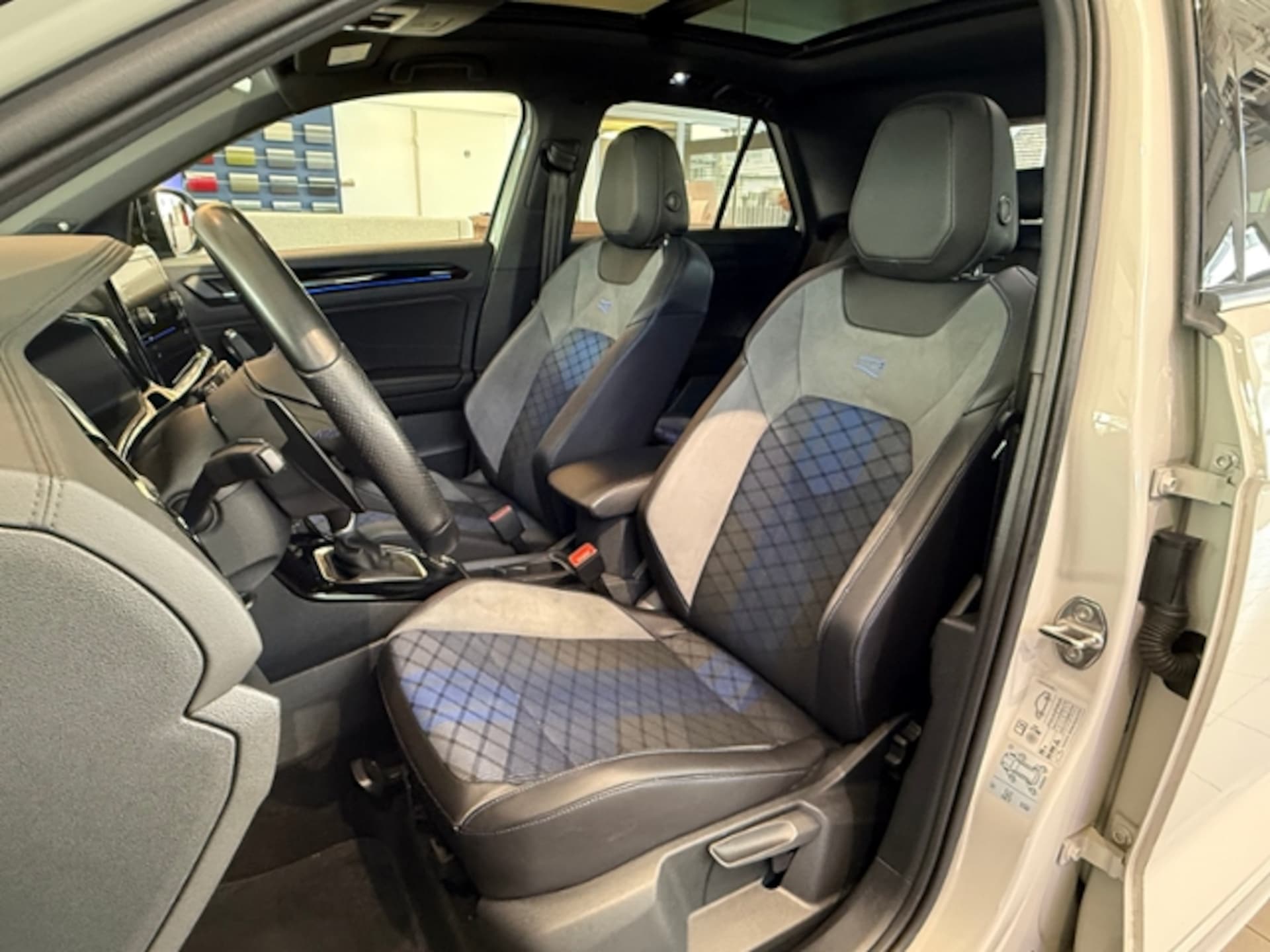 Volkswagen T-Roc R