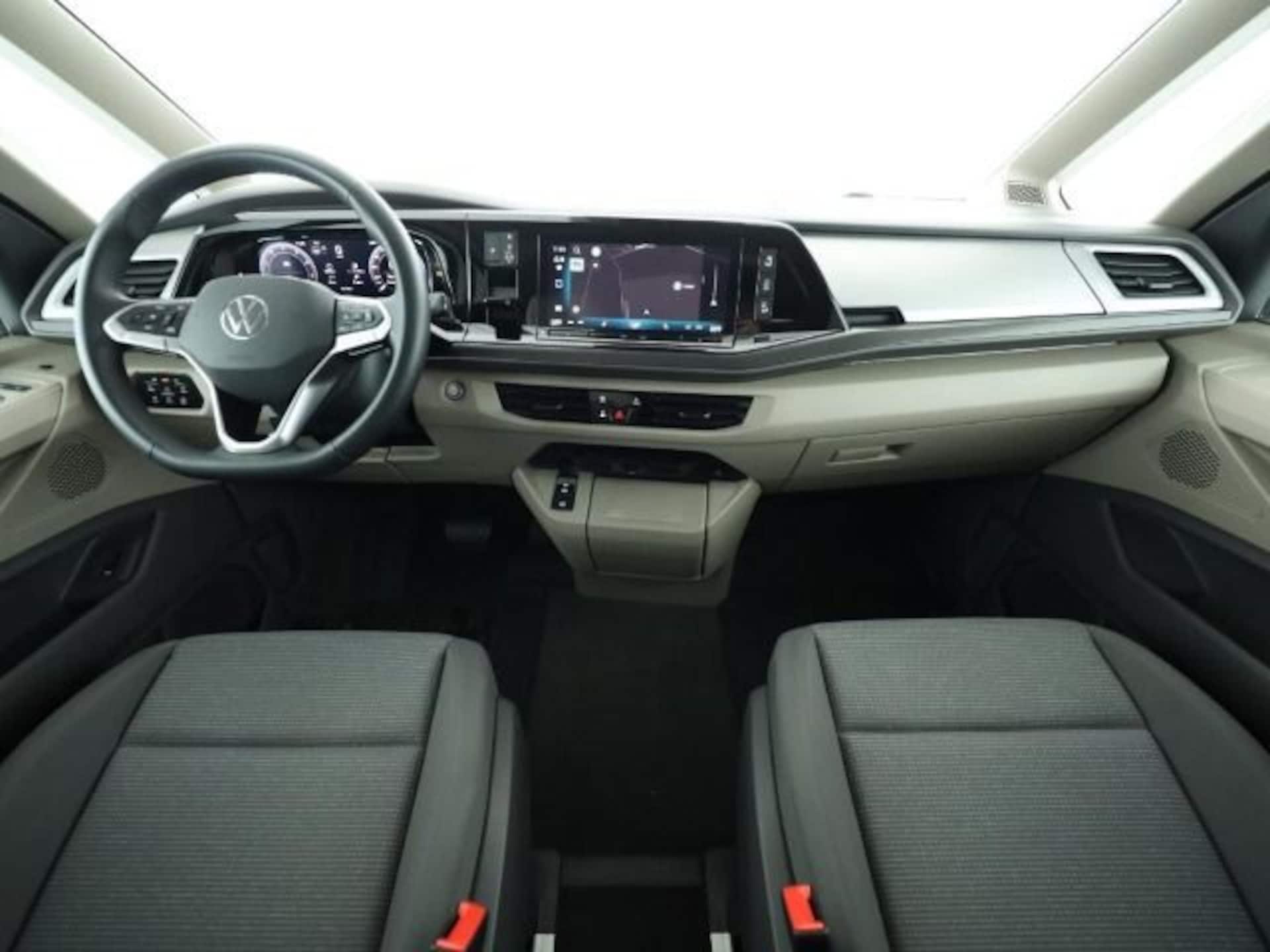 Volkswagen Multivan Langversion Basis-Modell