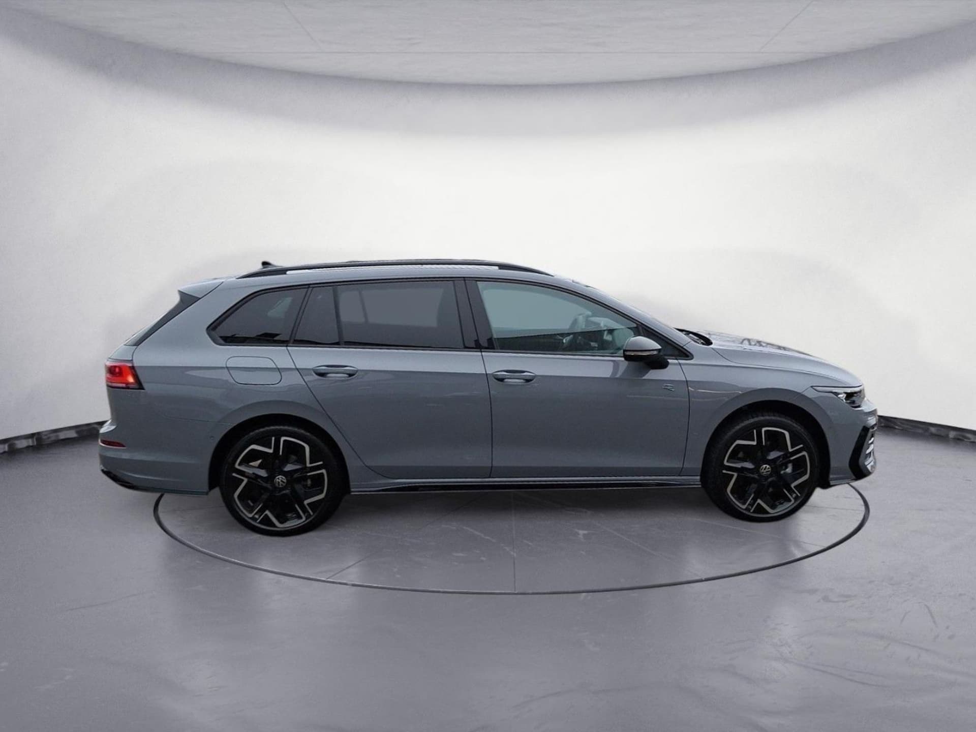 Volkswagen Golf Variant R-Line