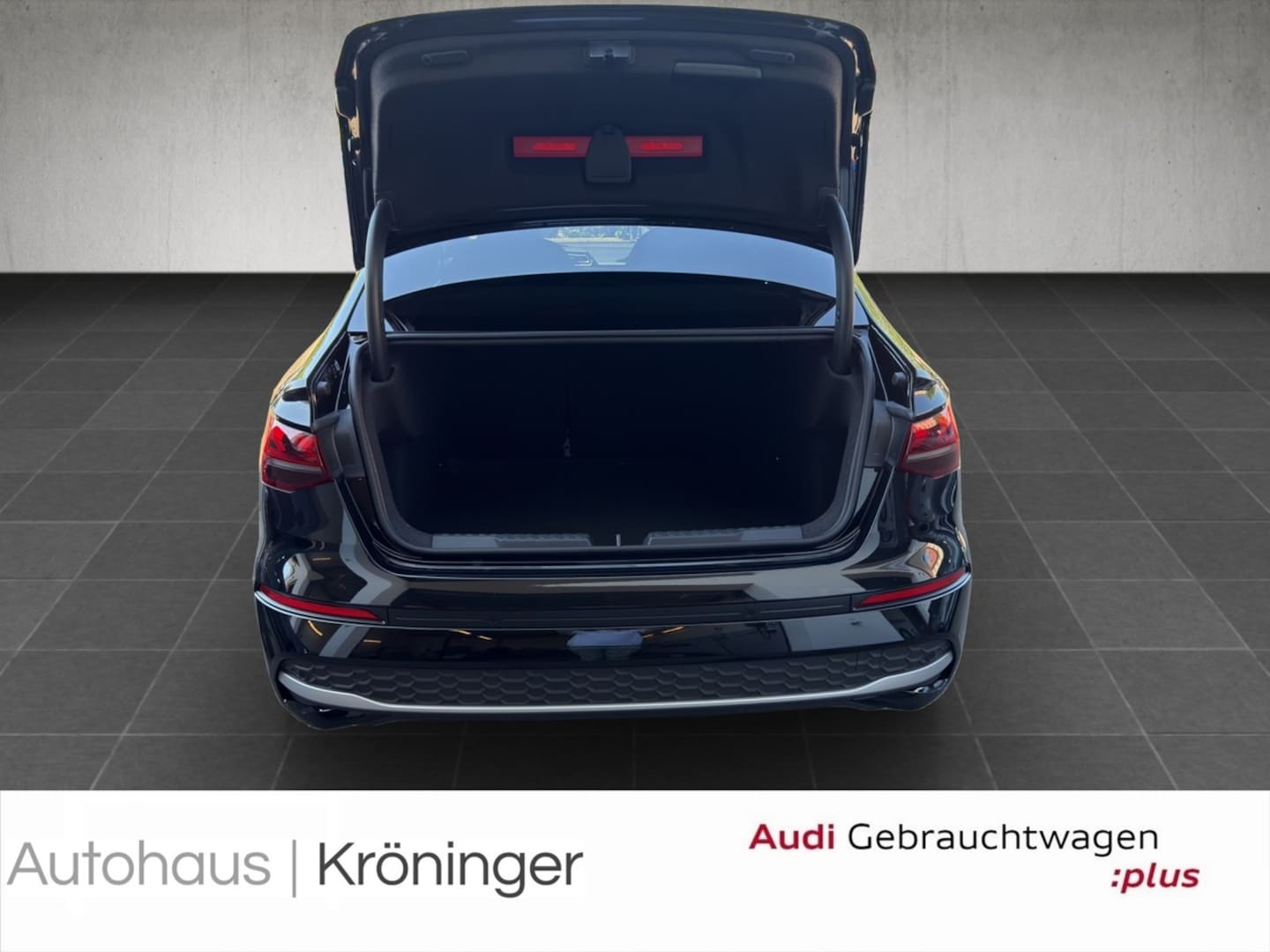 Bild über Audi A3 Limousine TDI S tronic - für weitere Informationen kontaktieren Sie den Audi Partner