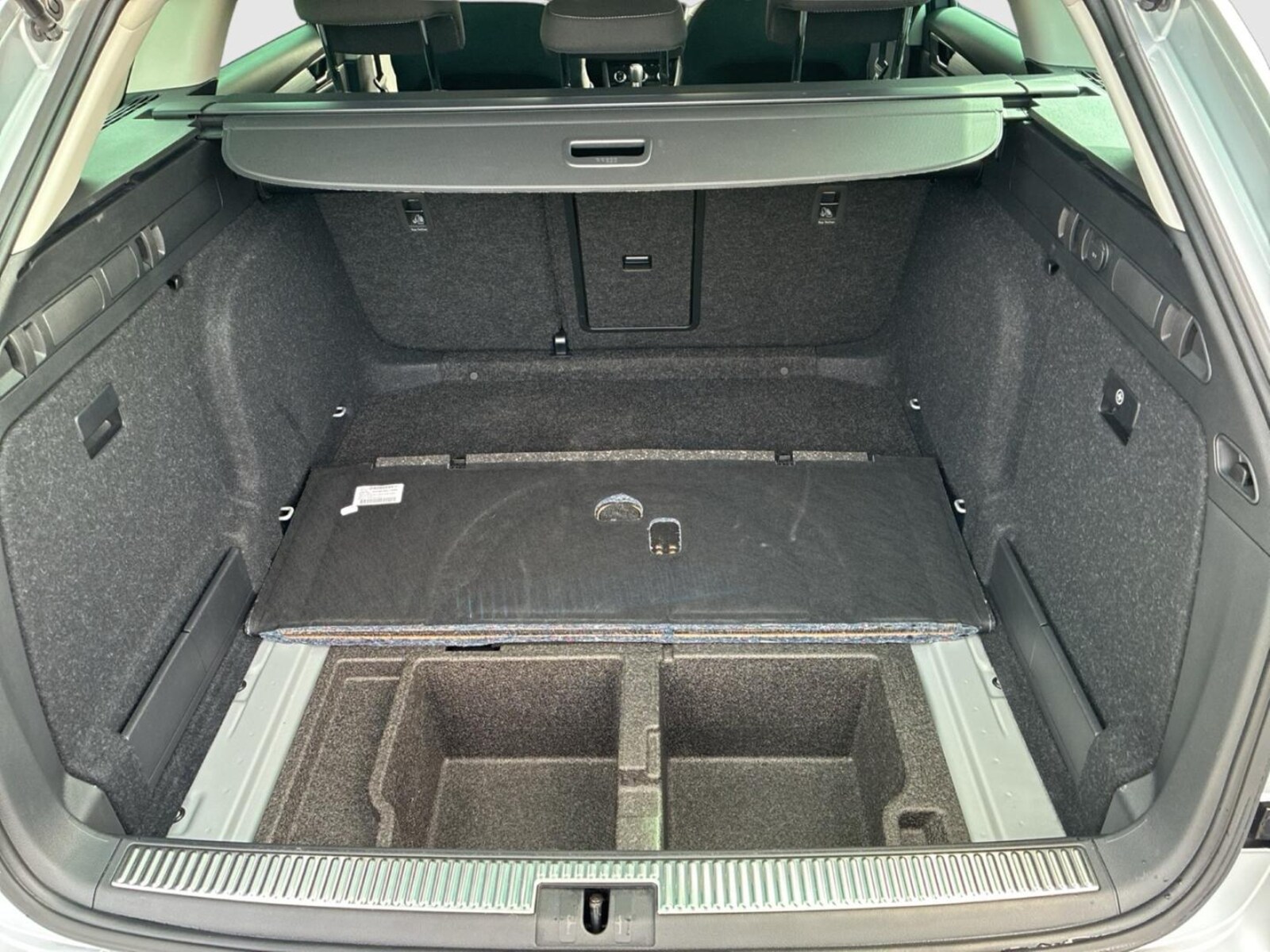 Škoda Superb Combi – Bild 14