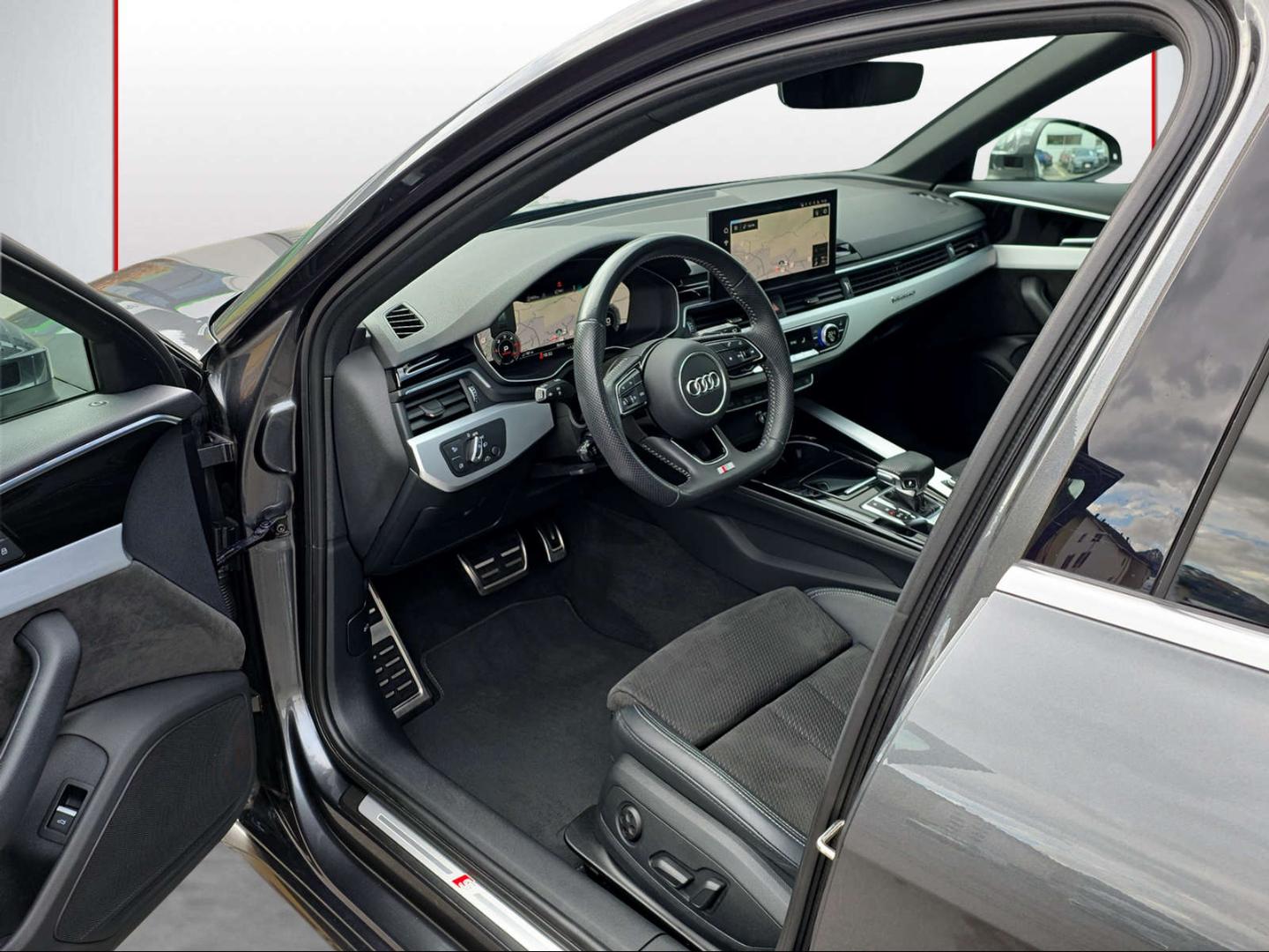 Bild über Audi A4 Avant Attraction S line 40 TDI quattro 140 kW (190 PS) S tronic - for more details contact your dealer