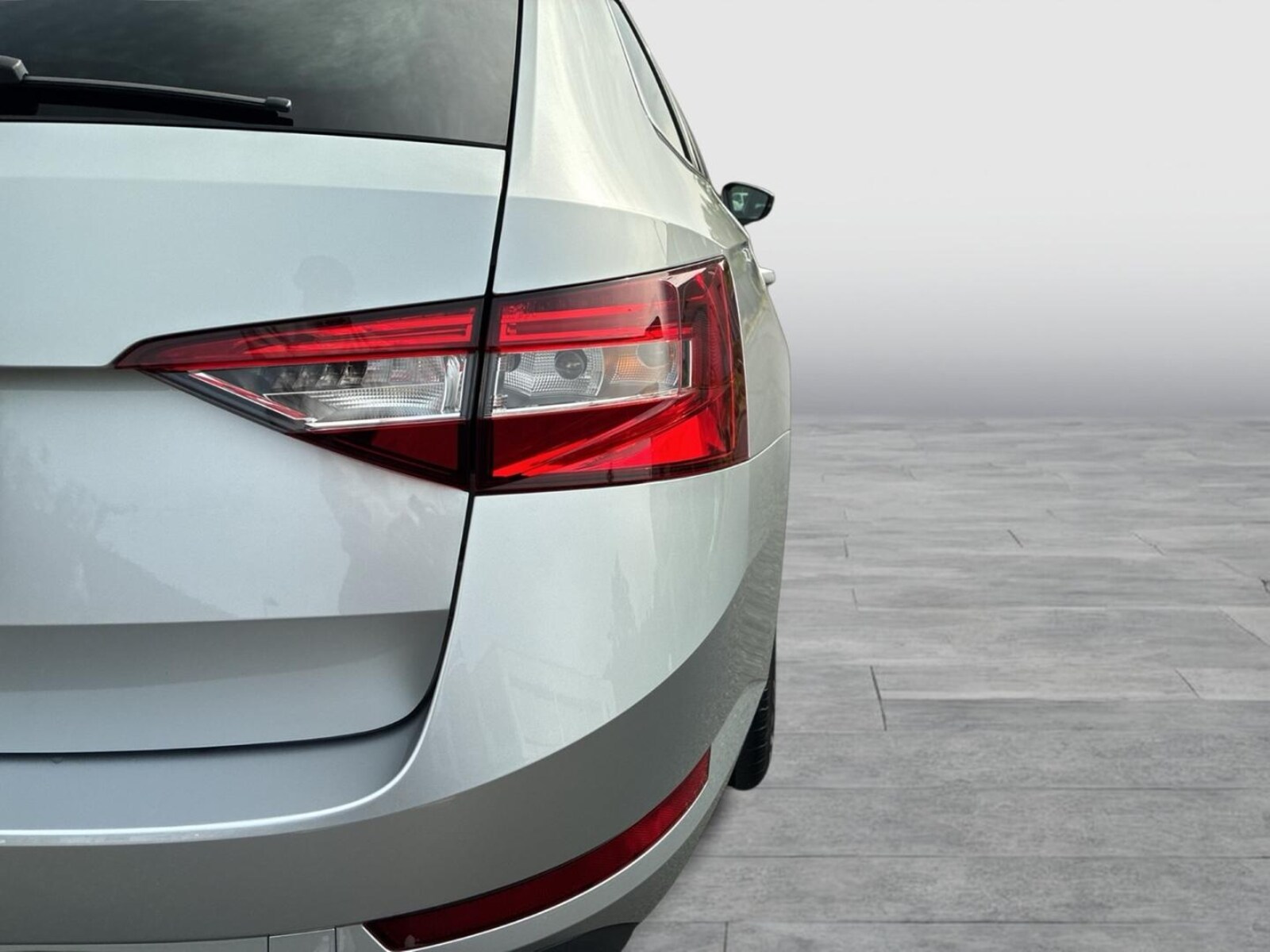 Škoda Superb Combi – Bild 16
