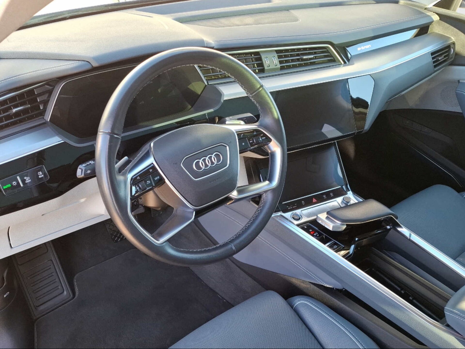 Audi e-tron Sportback S line