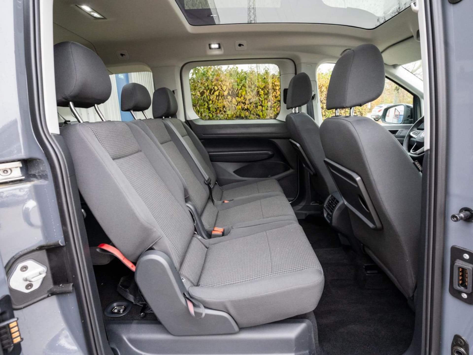Volkswagen Caddy Maxi Basis-Modell