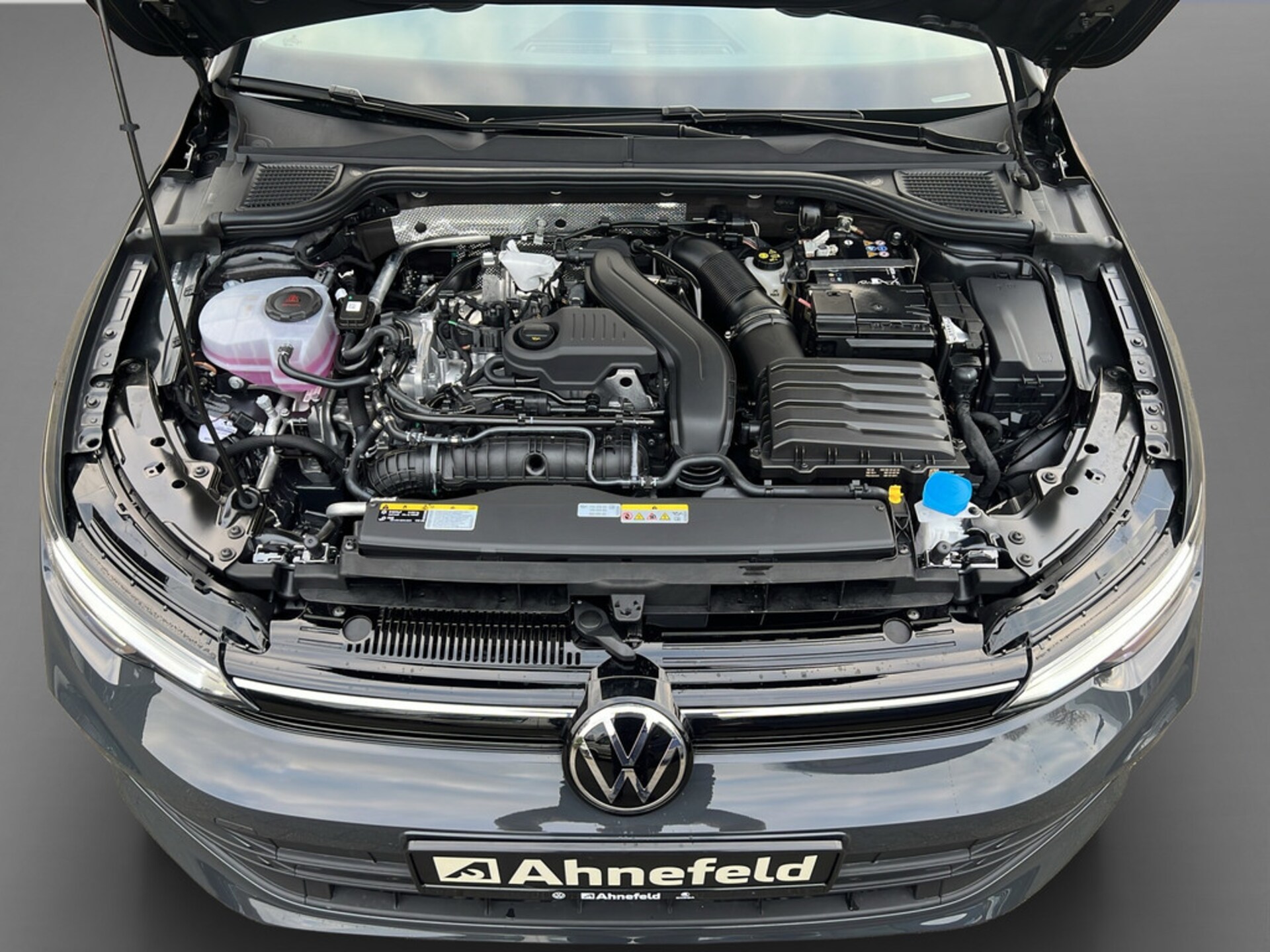 Volkswagen Golf Life