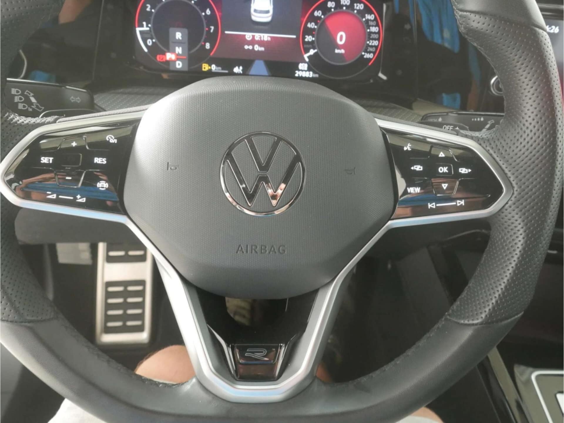 Volkswagen Golf R-Line