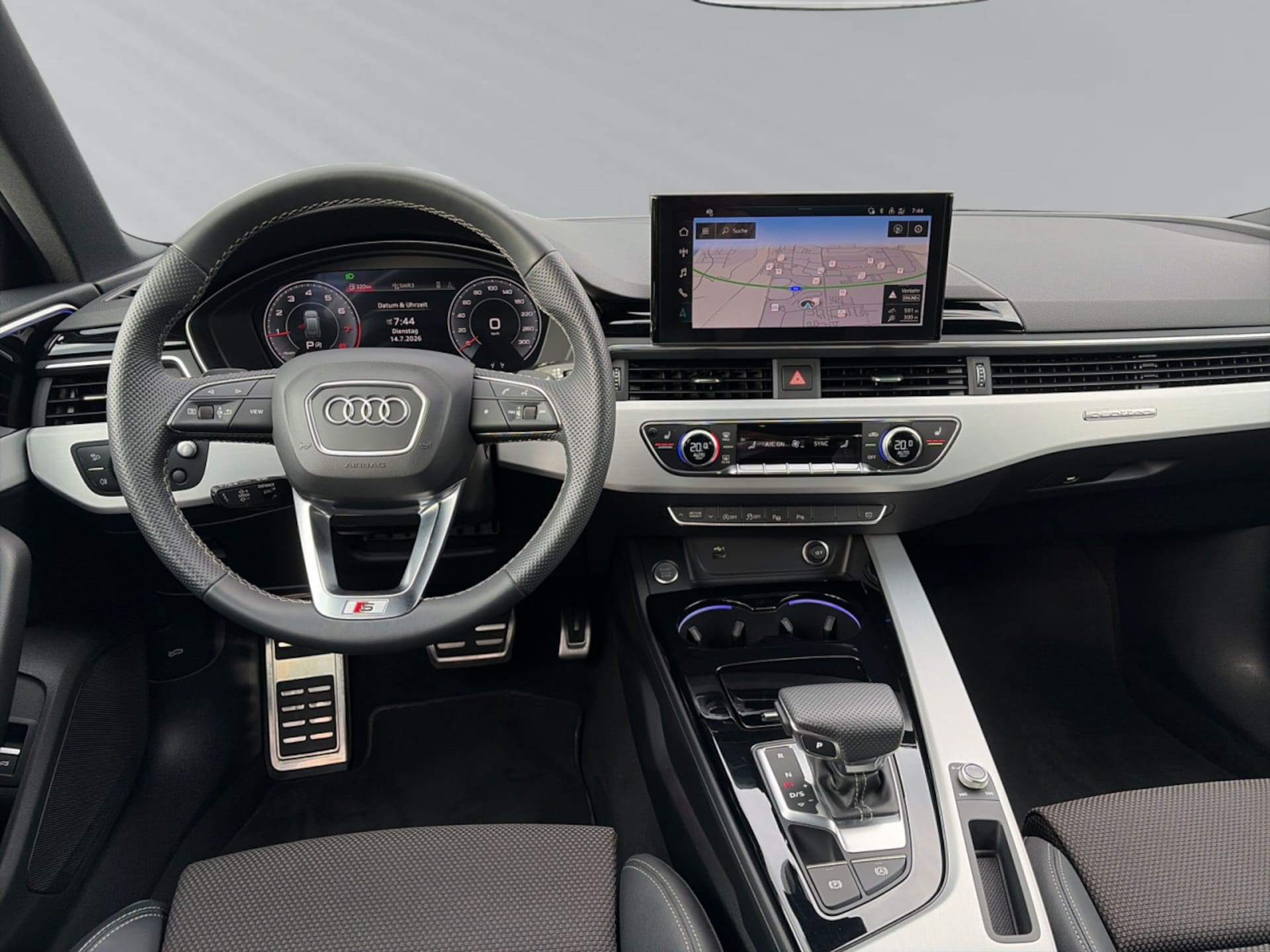 Audi A4 Avant S line