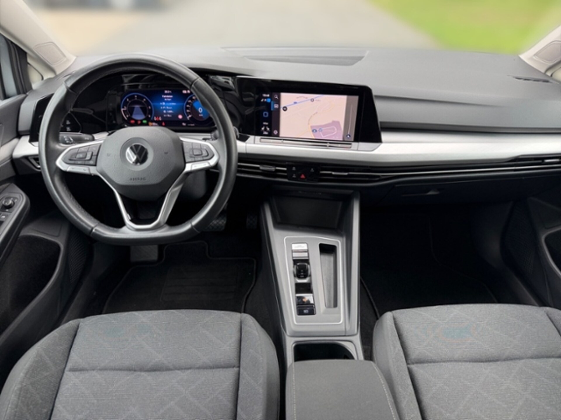 Volkswagen Golf Life
