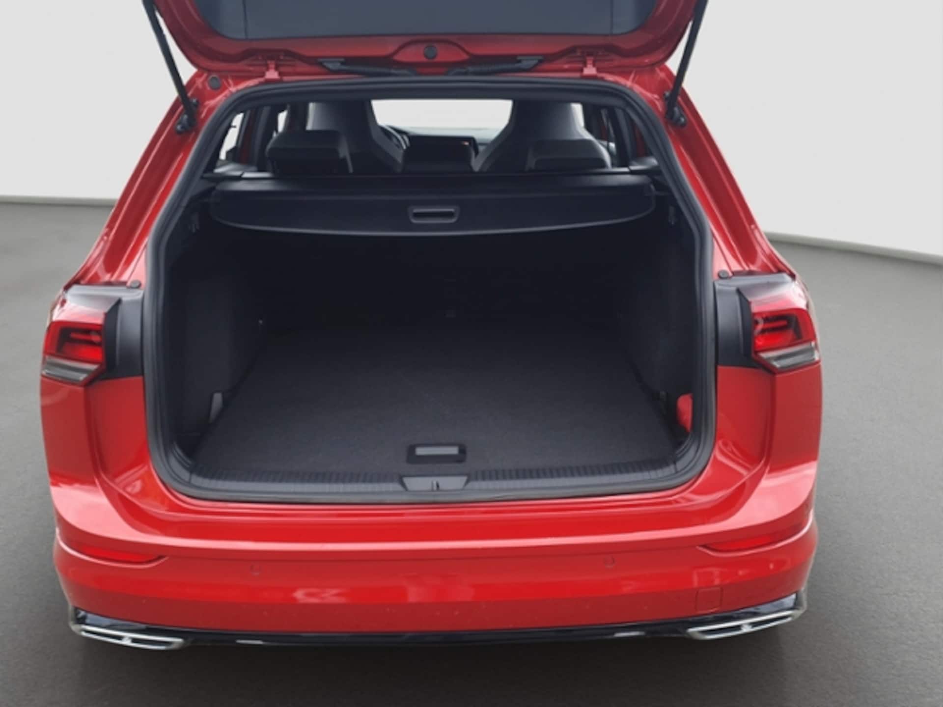Volkswagen Golf Variant R-Line