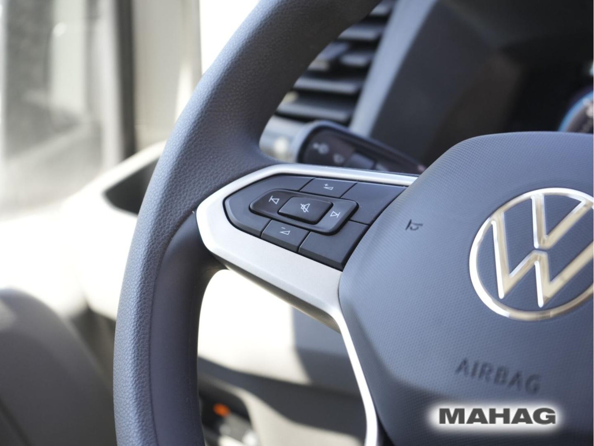 Volkswagen Crafter Kasten langer Radstand