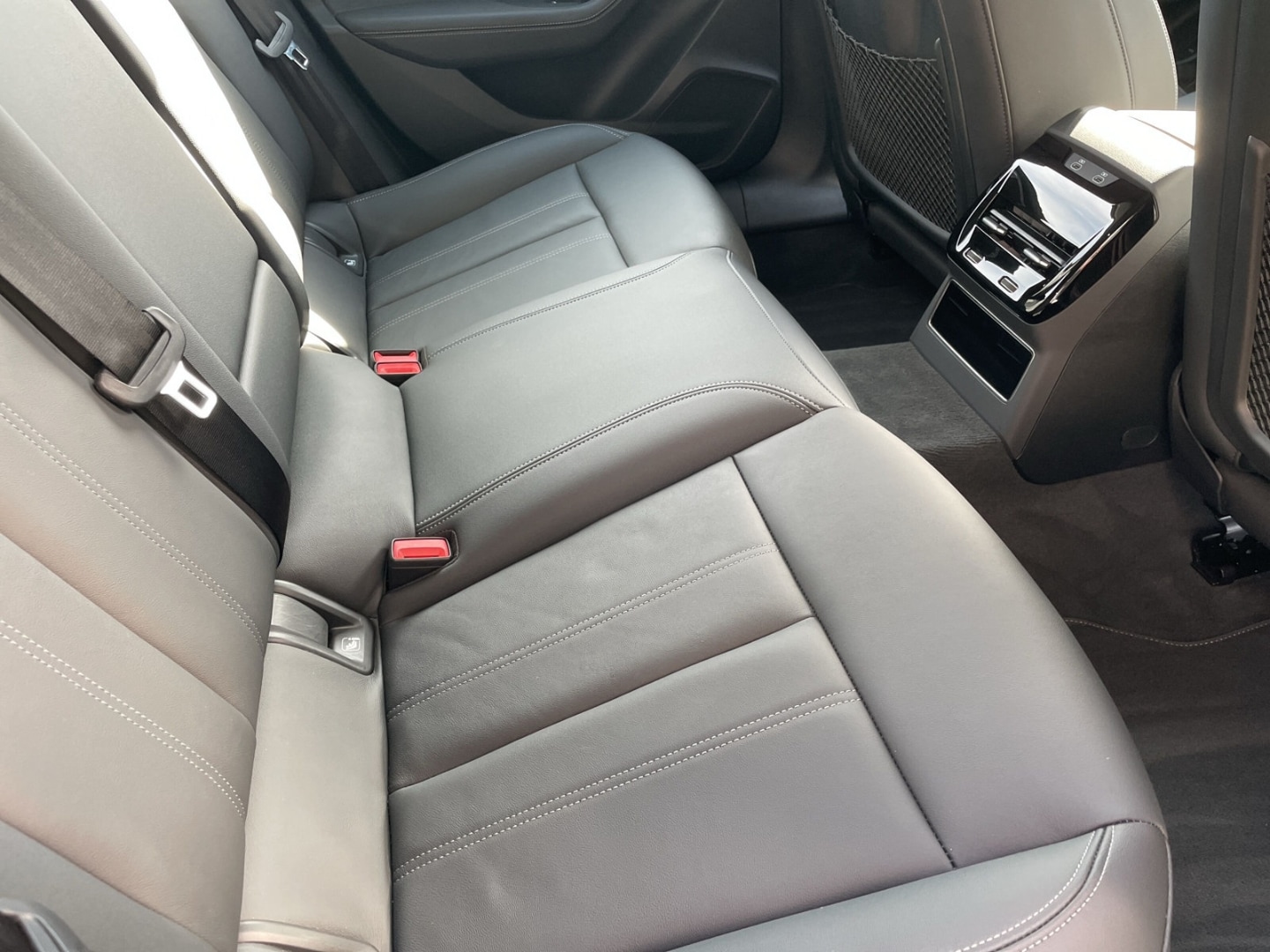 Bild über Audi A6 Avant TDI quattro 150 kW S tronic - für weitere Informationen kontaktieren Sie den Audi Partner