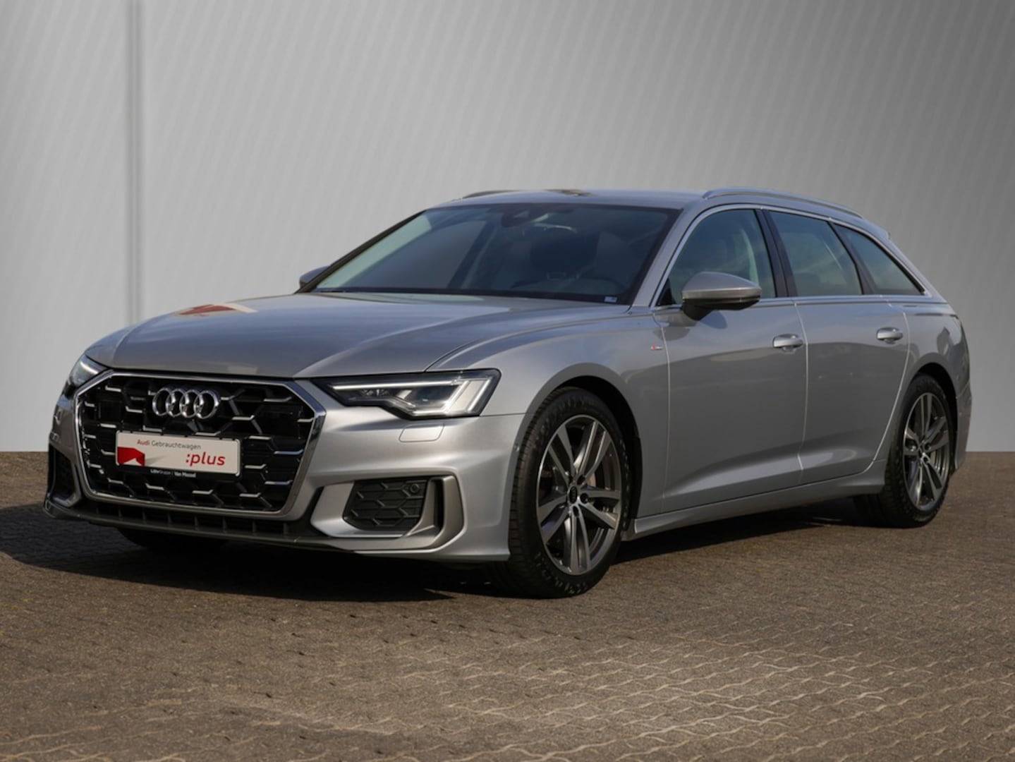 Bild über Audi A6 Avant S line 45 TFSI quattro S tronic - für weitere Informationen kontaktieren Sie den Audi Partner