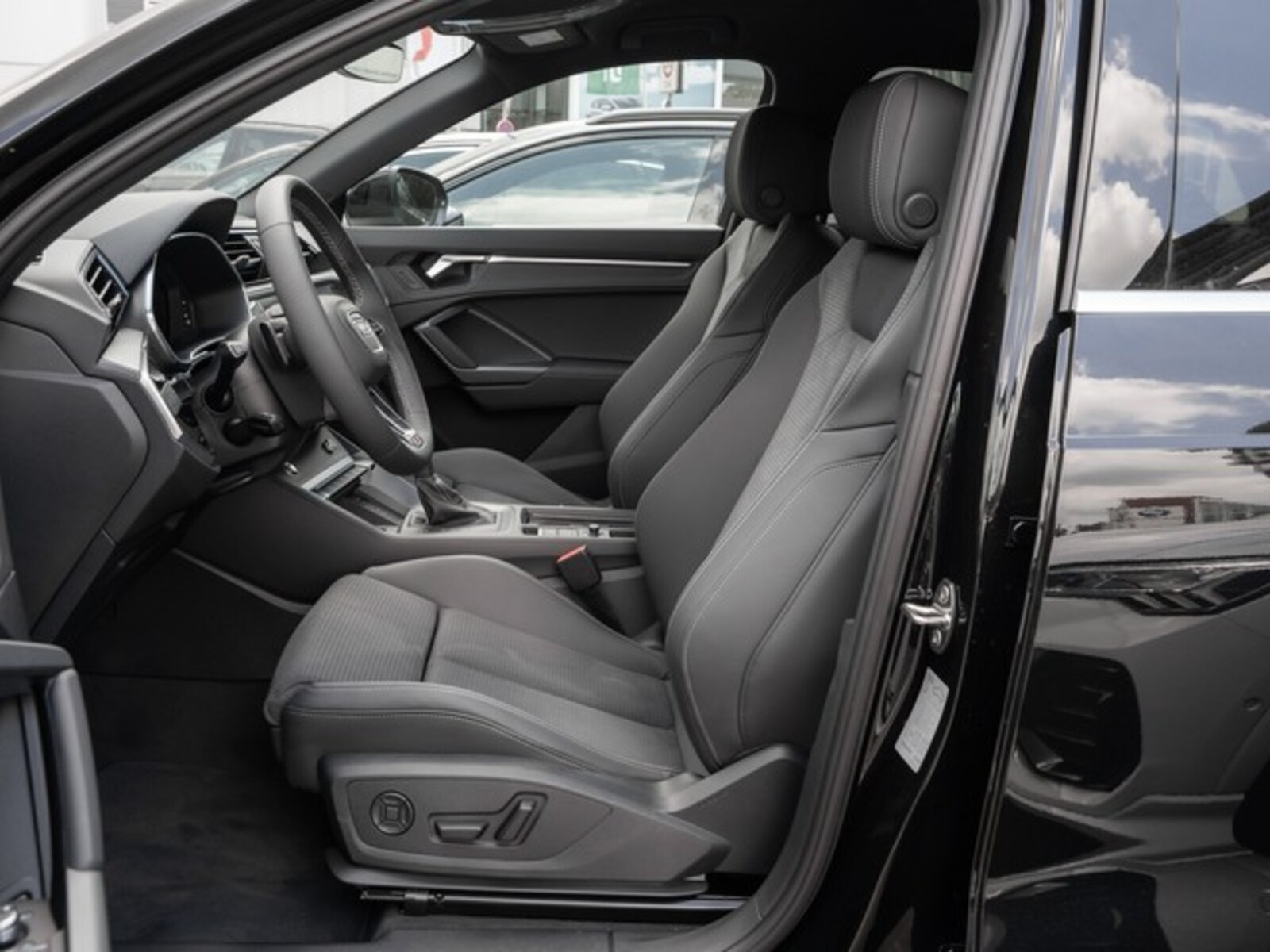 Audi Q3 – Bild 4