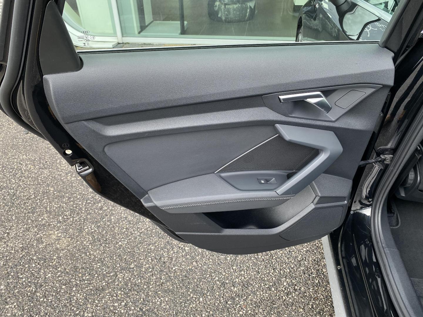 Image about Audi A3 Sportback S line 35 TDI 110 kW (150 ch) S tronic