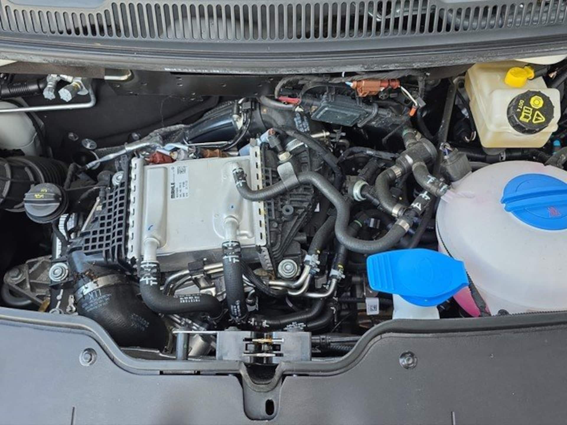 Volkswagen T6.1 Transporter Kasten langer Radstand
