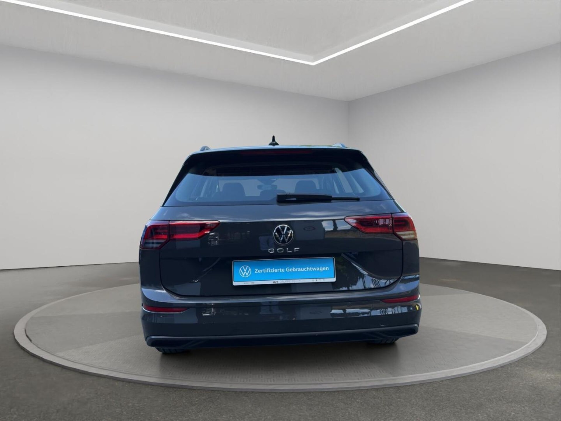 Volkswagen Golf Variant Life