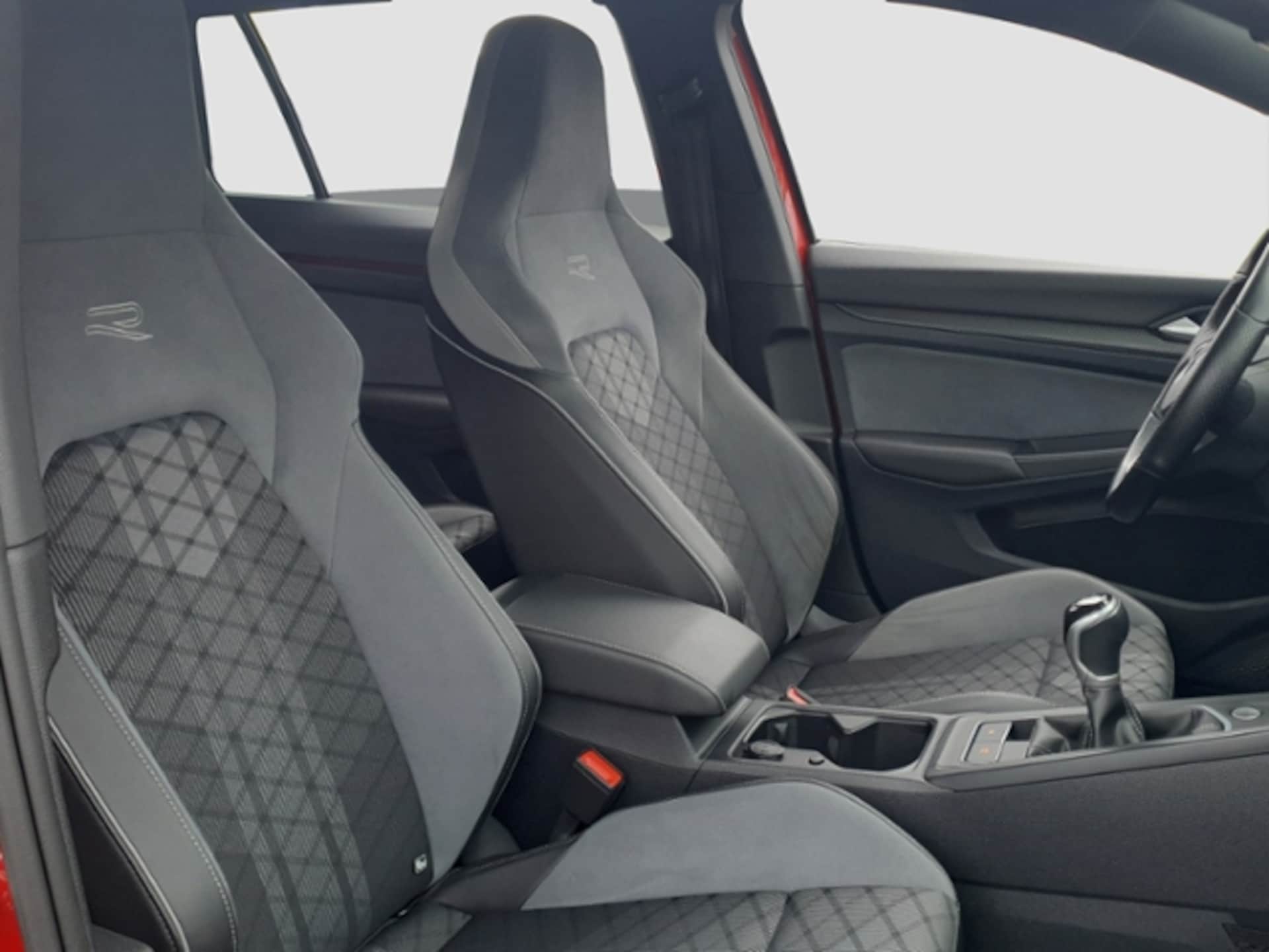 Volkswagen Golf Variant R-Line