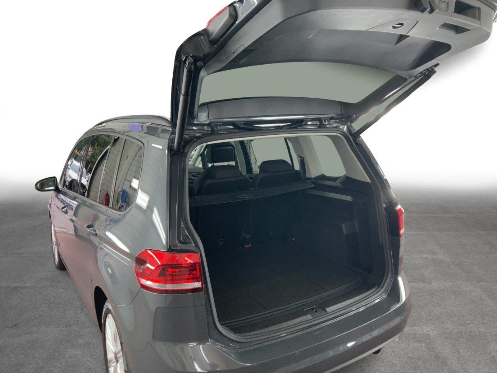Volkswagen Touran – Bild 6