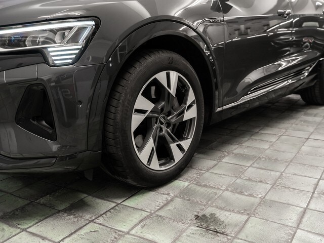 Image about Audi Q8 Sportback e-tron advanced 55 e-tron quattro