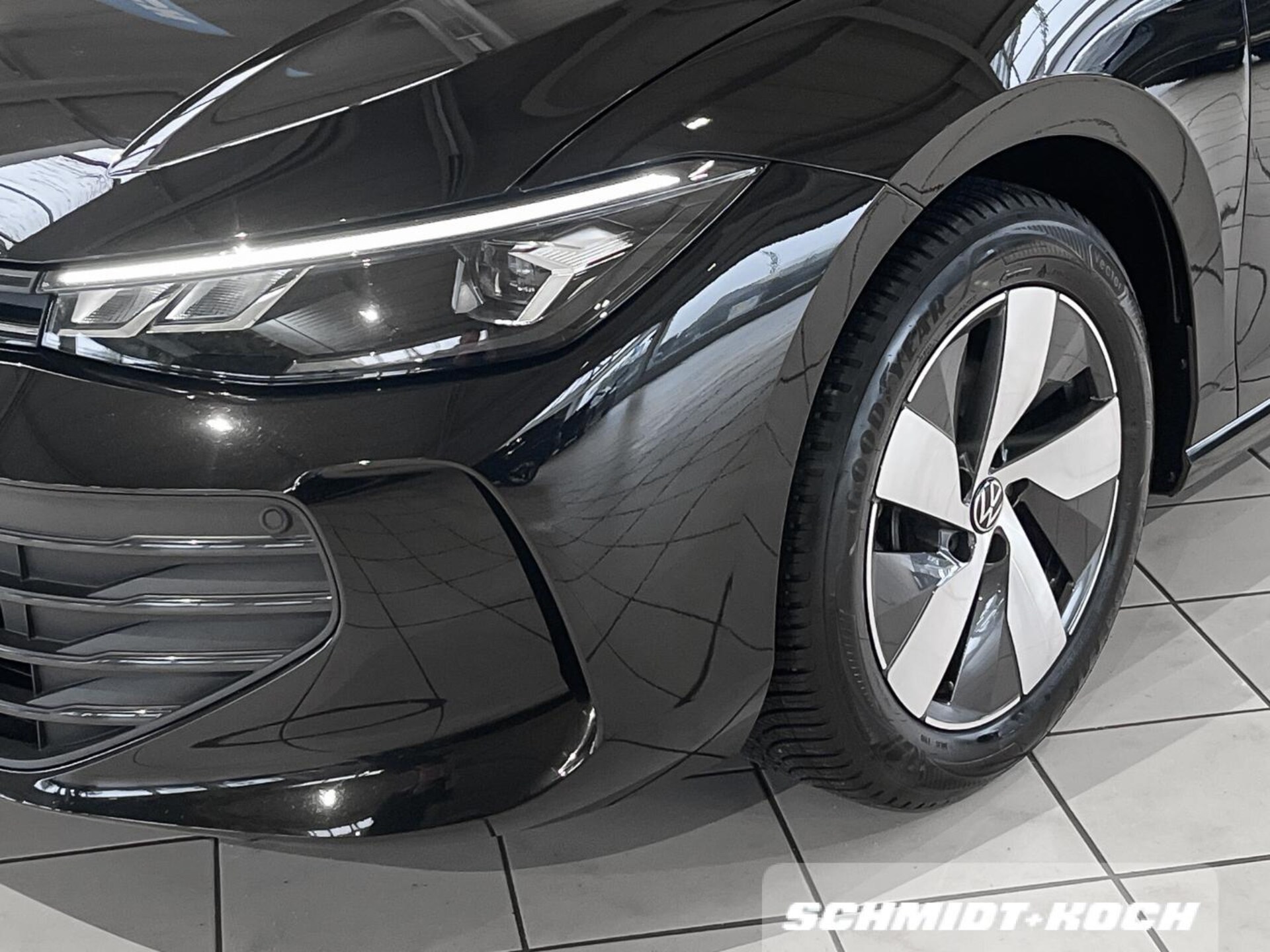 Volkswagen Passat Basis-Modell