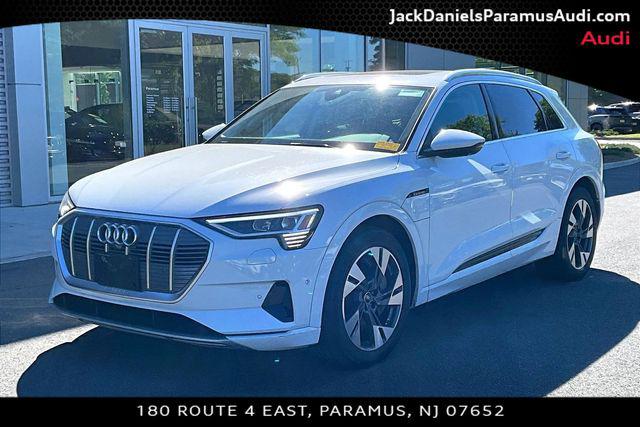 2023 Audi e-tron 95 kWh Premium Plus quattro's photo