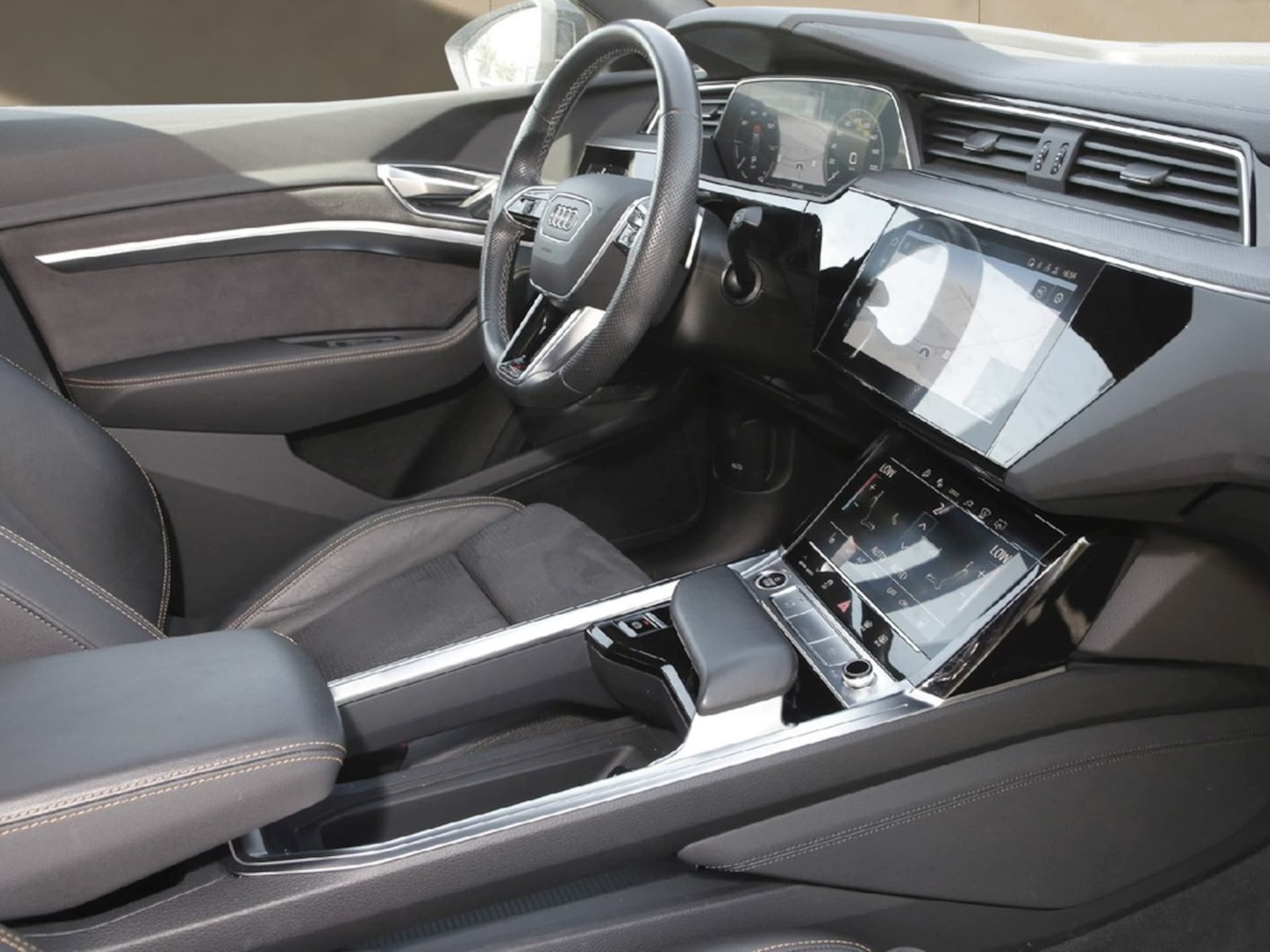 Audi e-tron Sportback S line