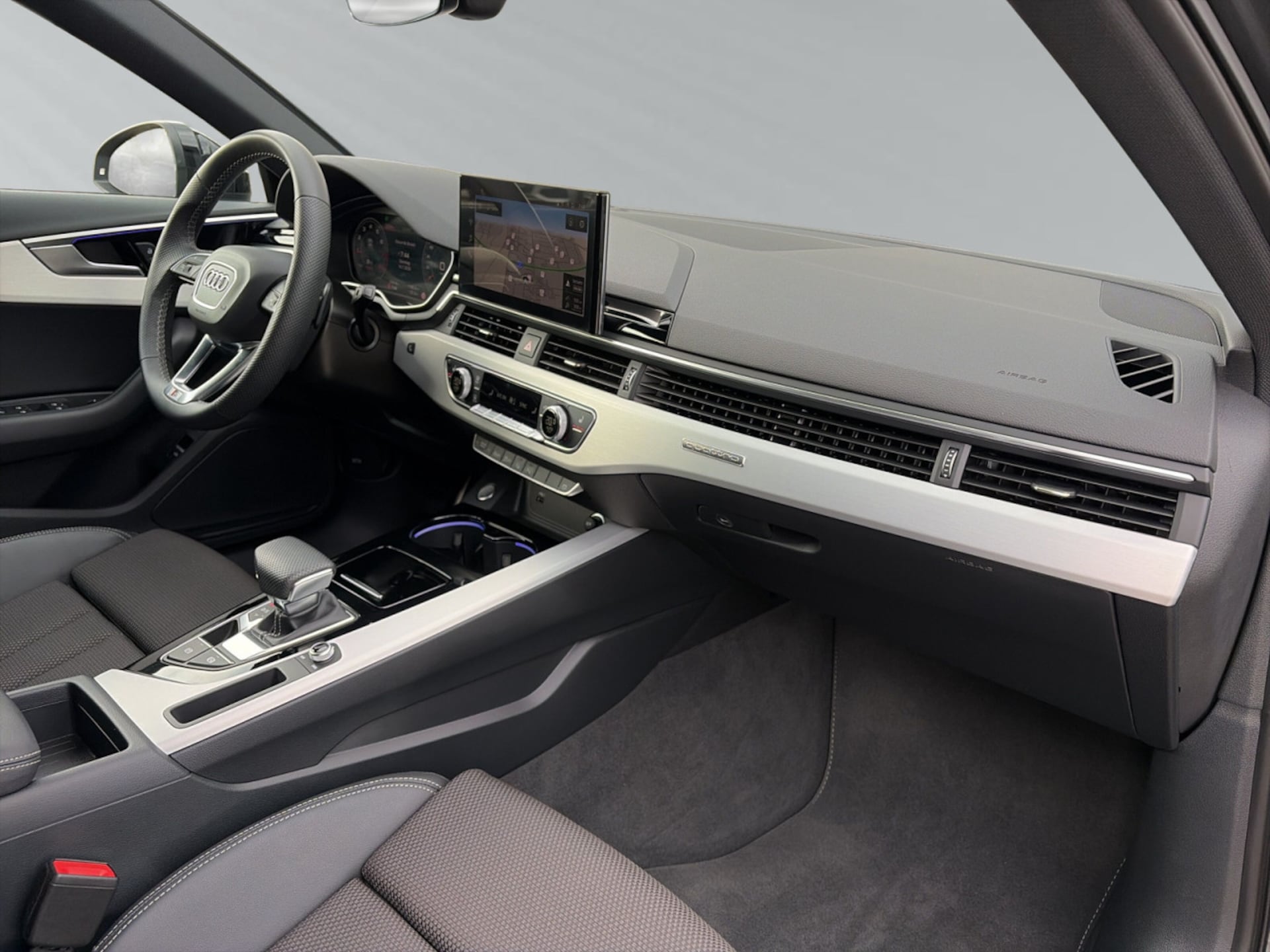 Audi A4 Avant S line