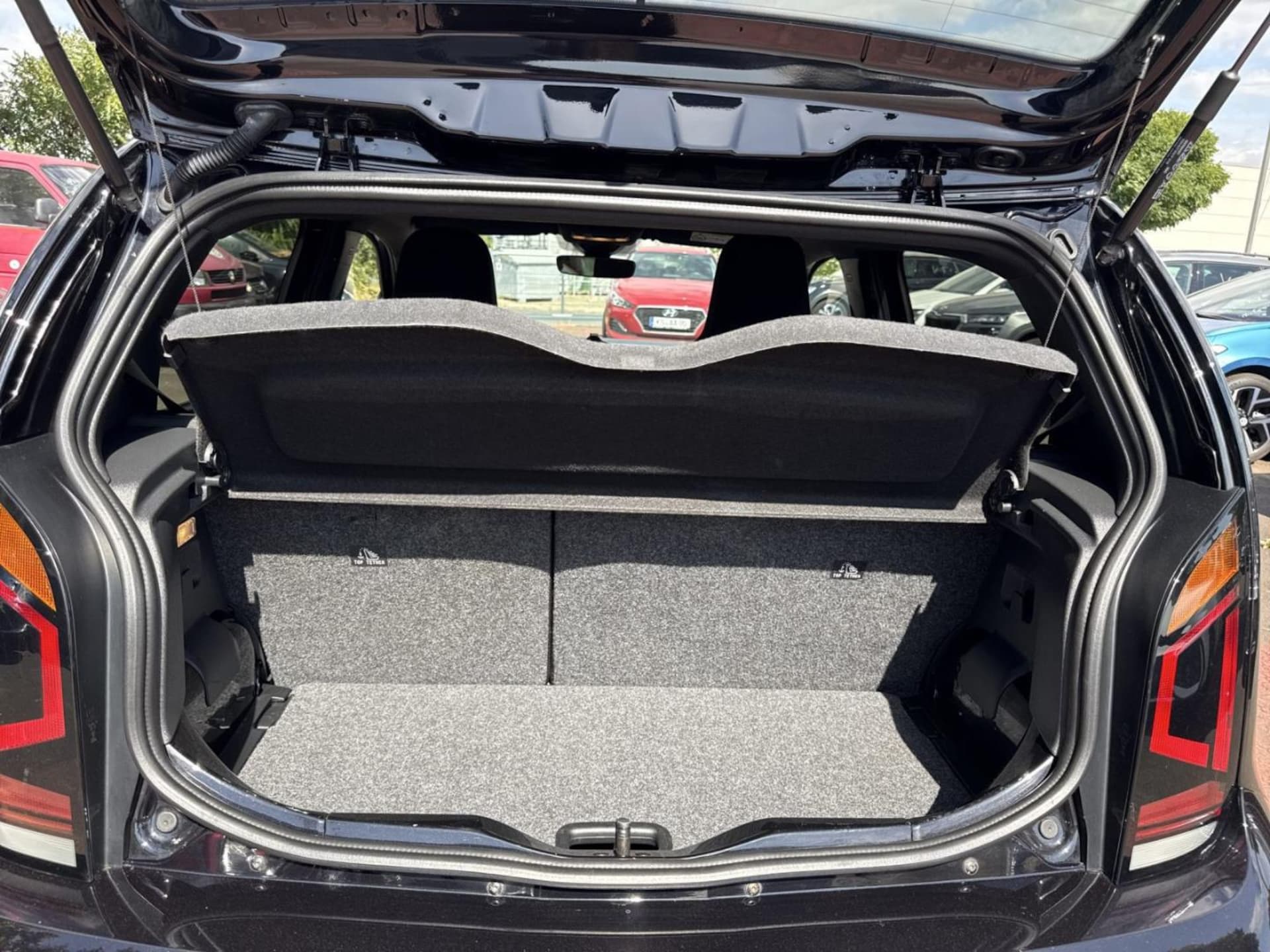 Volkswagen up! ACTIVE