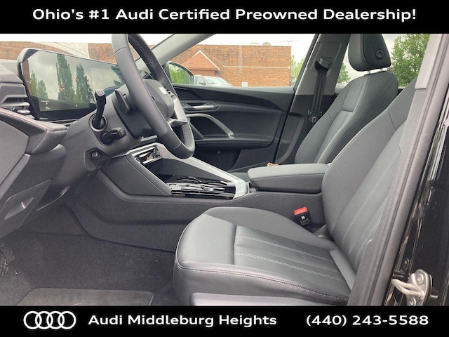 2025 Audi Q5 Premium - Photo 11