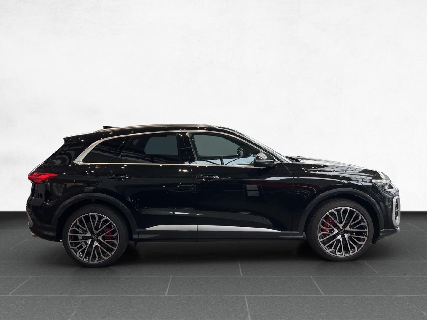 Bild über Audi SQ5 SUV TFSI 270 kW S tronic - für weitere Informationen kontaktieren Sie den Audi Partner