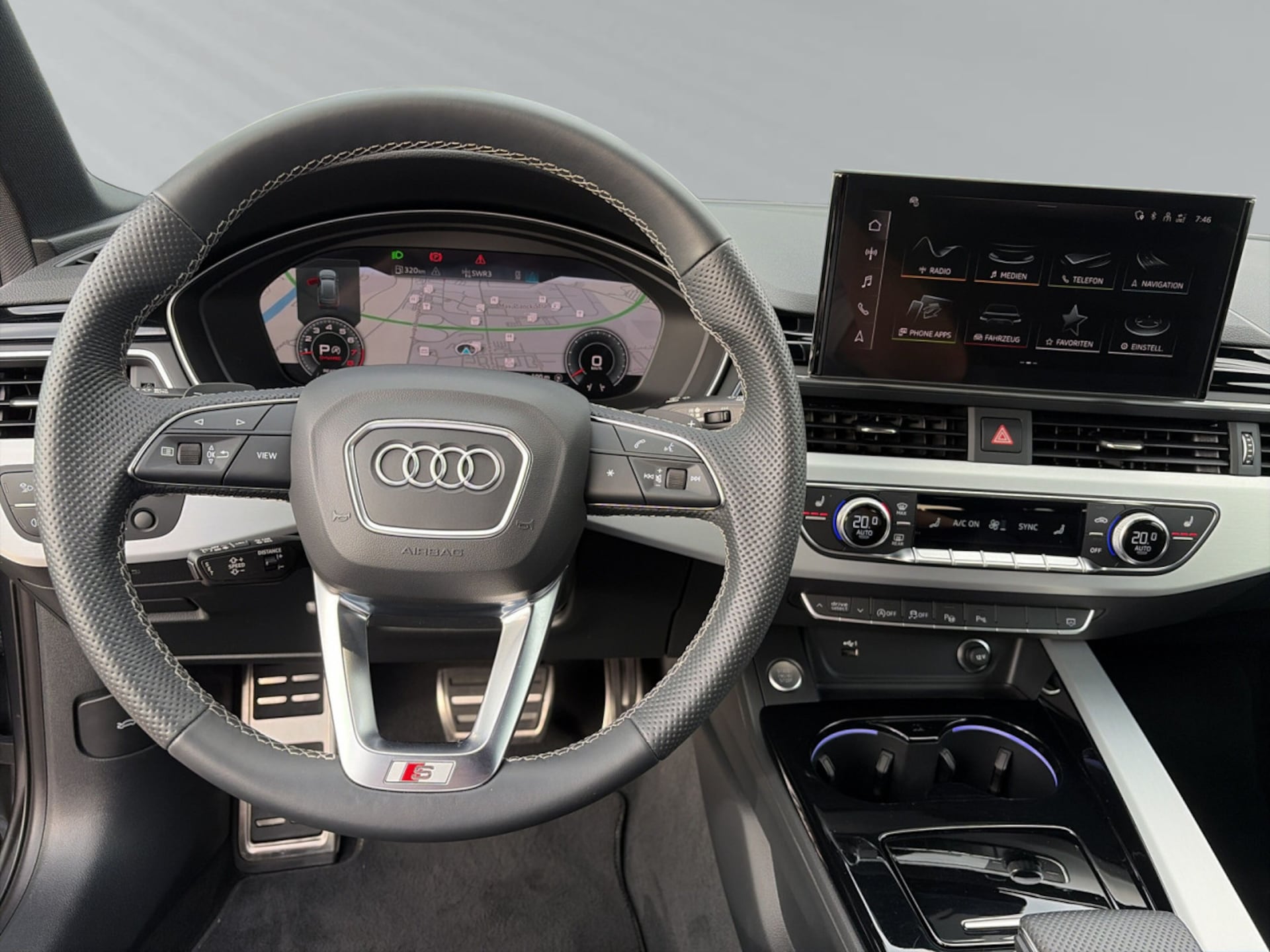 Audi A4 Avant S line
