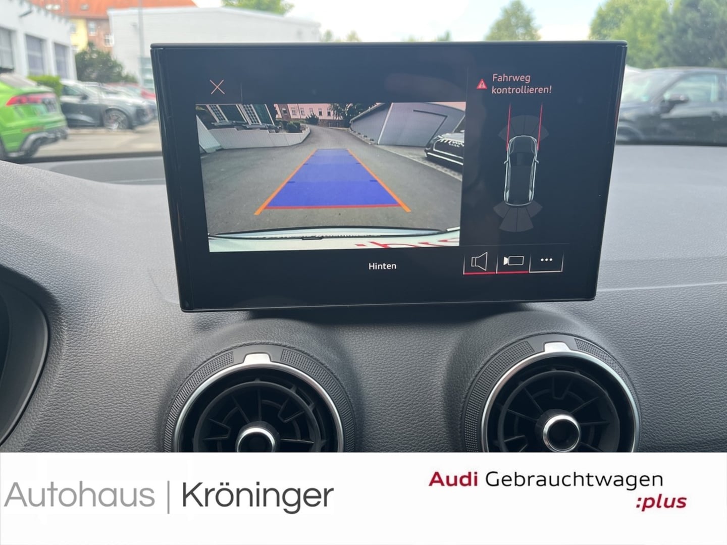 Bild über Audi Q2 advanced 30 TFSI Schaltgetriebe - für weitere Informationen kontaktieren Sie den Audi Partner