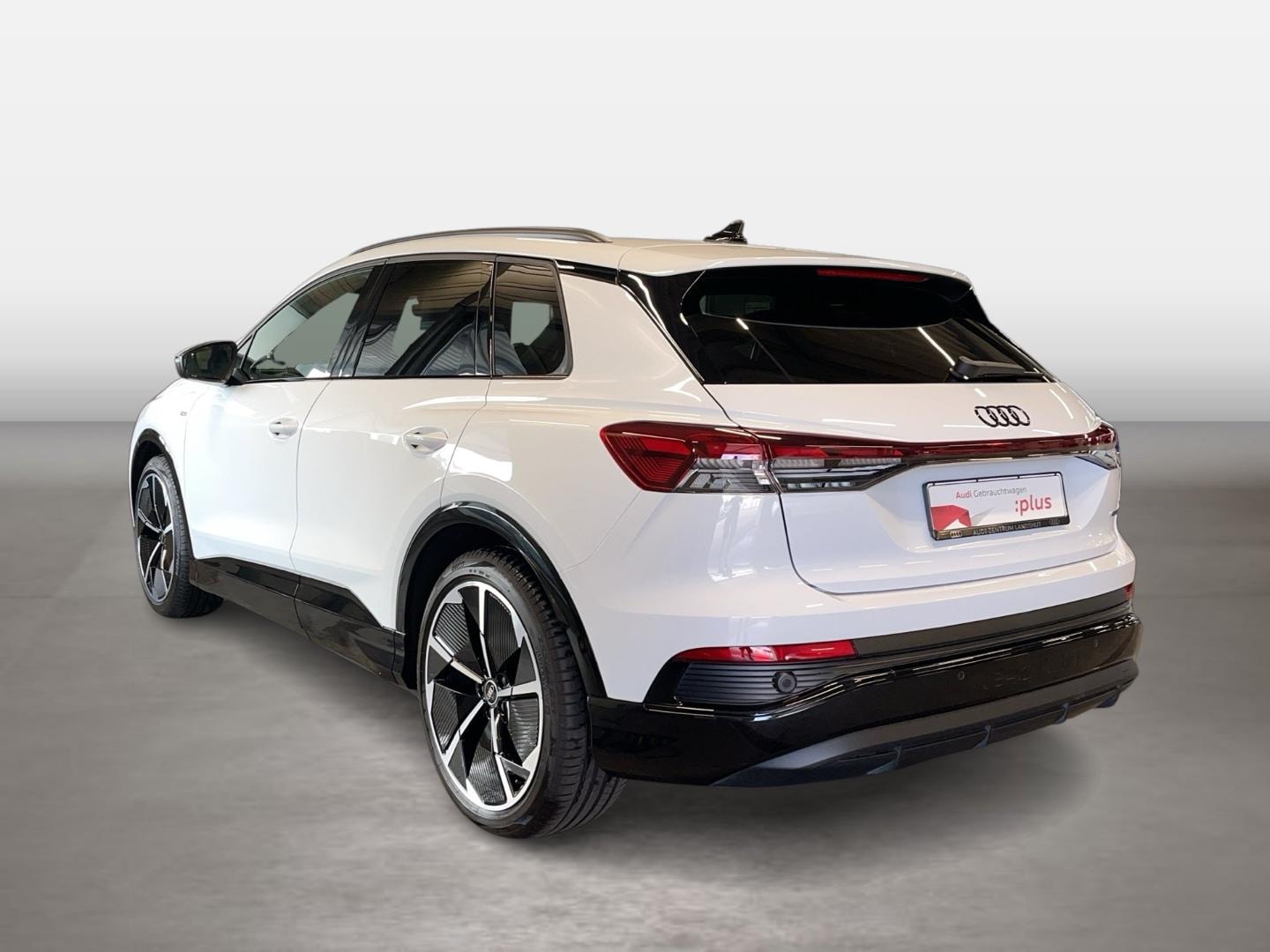 Bild über Audi Q4 e-tron 45 e-tron quattro - für weitere Informationen kontaktieren Sie den Audi Partner