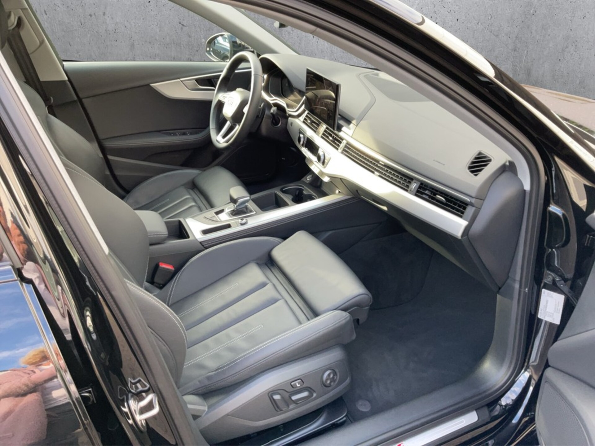 Audi A4 Avant S line