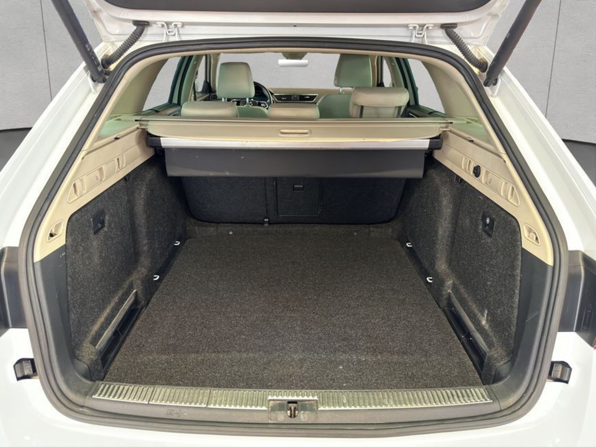 Skoda Superb Combi PREMIUM EDITION