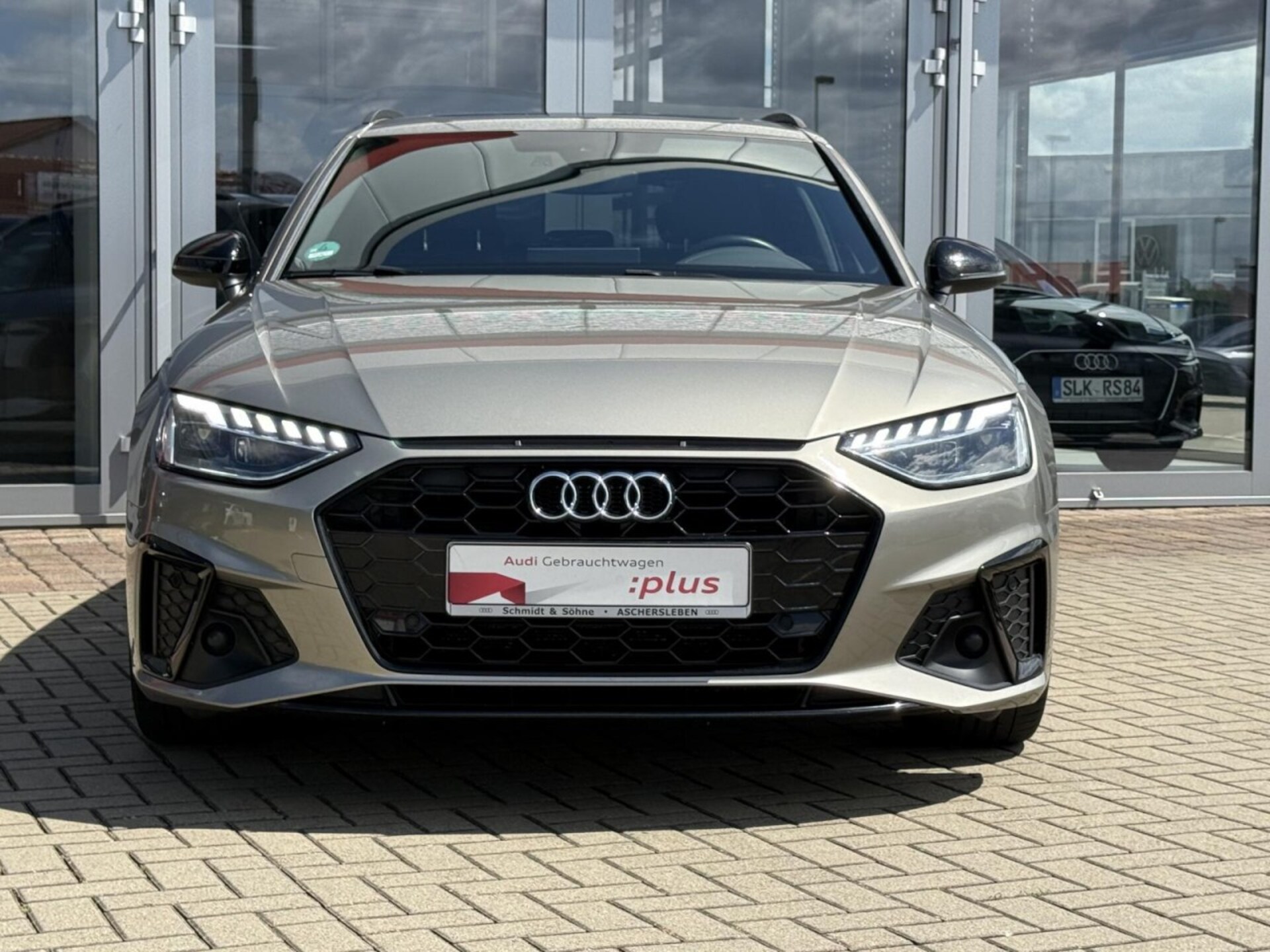 Audi A4 Avant S line