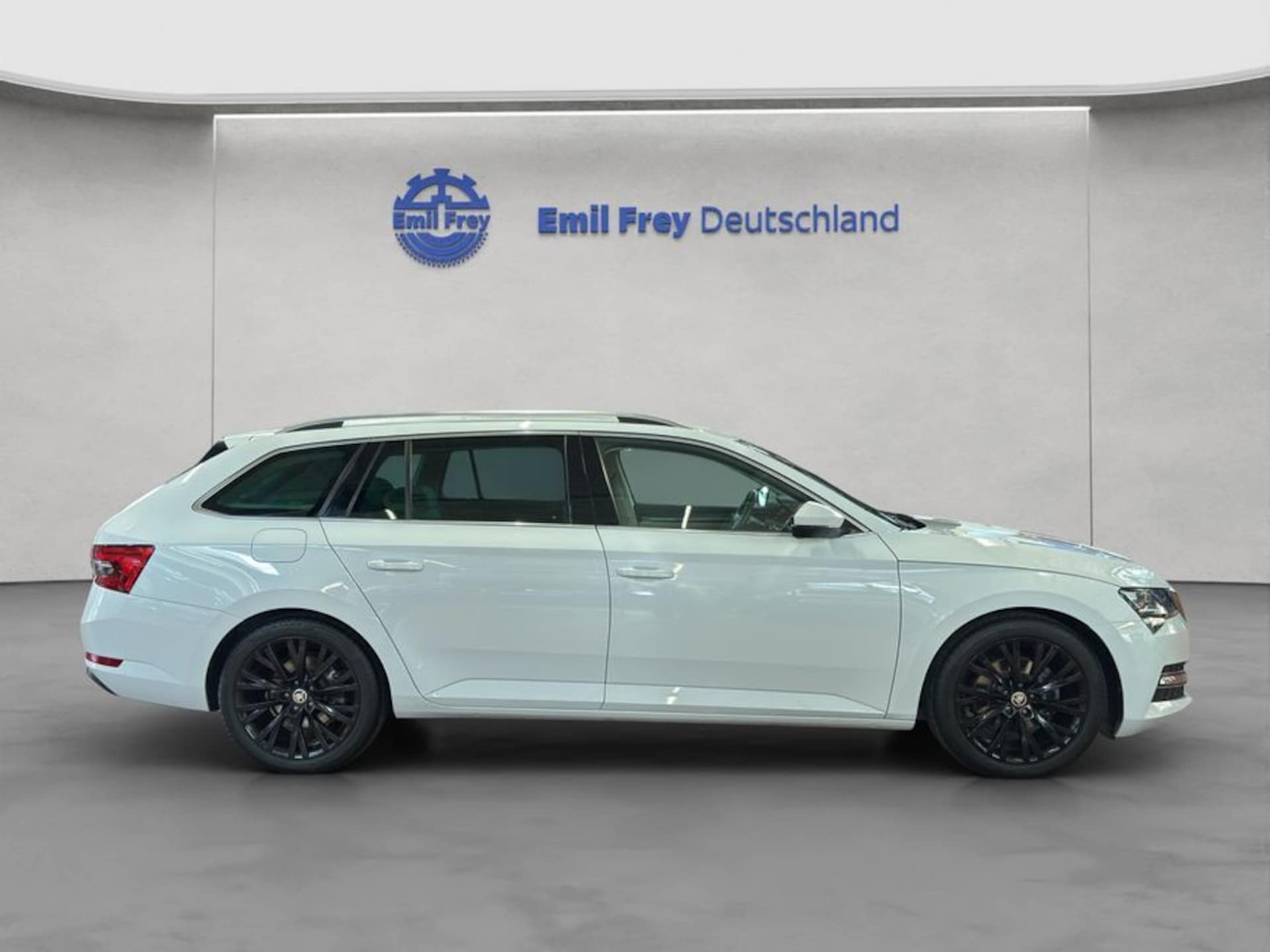Skoda Superb Combi PREMIUM EDITION