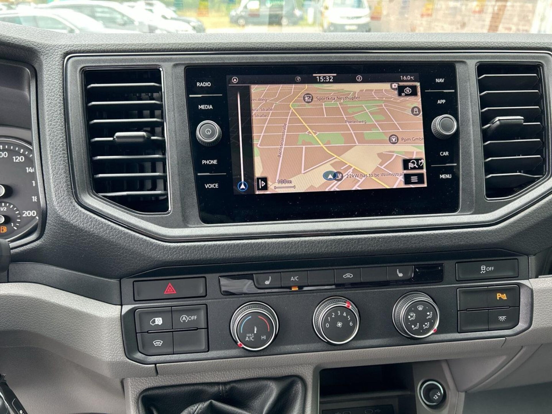 Volkswagen Crafter Kasten langer Radstand