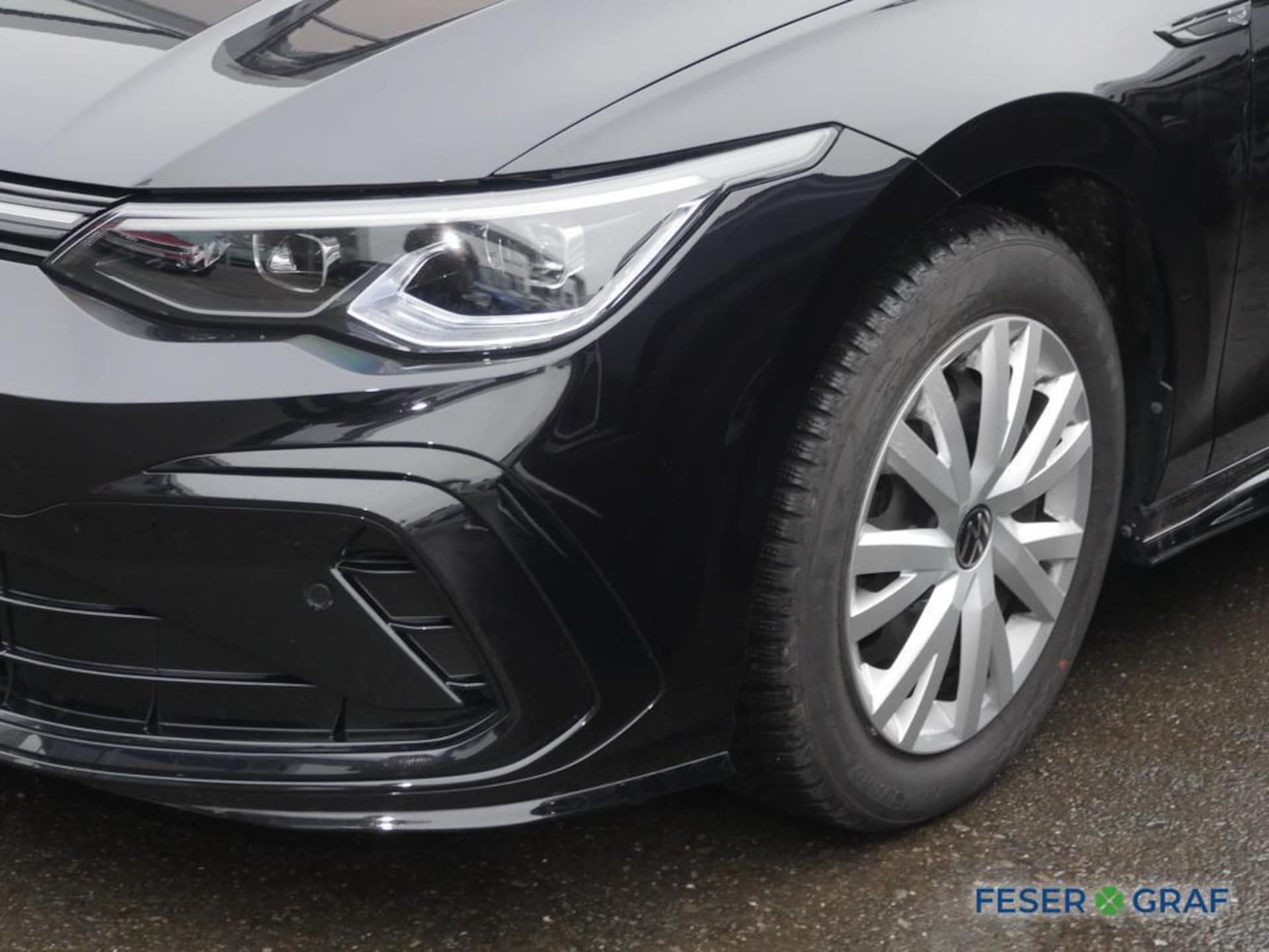 Volkswagen Golf R-Line